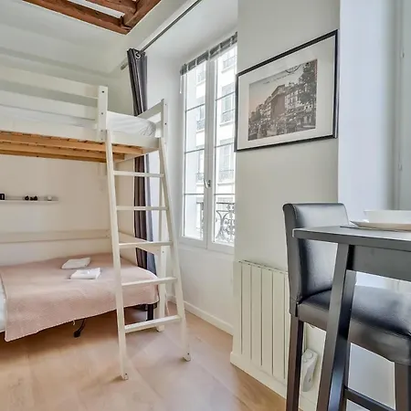 Apartment Cute Mezzanine In The Heart Of