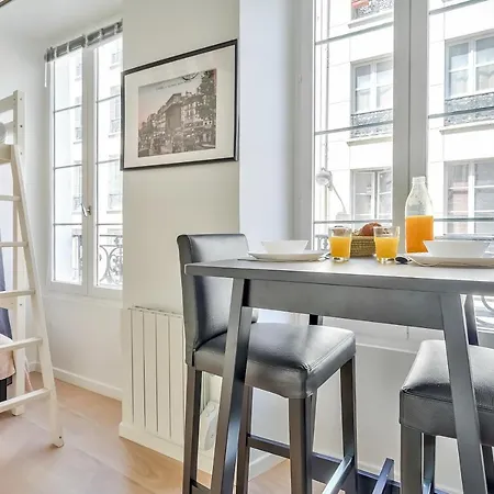 Cute Mezzanine In The Heart Of *