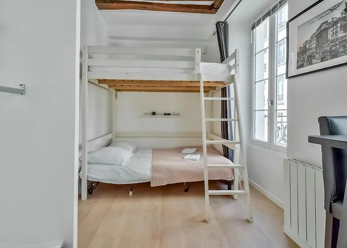 Cute Mezzanine In The Heart Of Paris